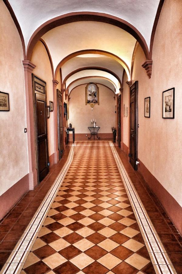 Abbazia Delle Sorelle ノヴェッロ エクステリア 写真